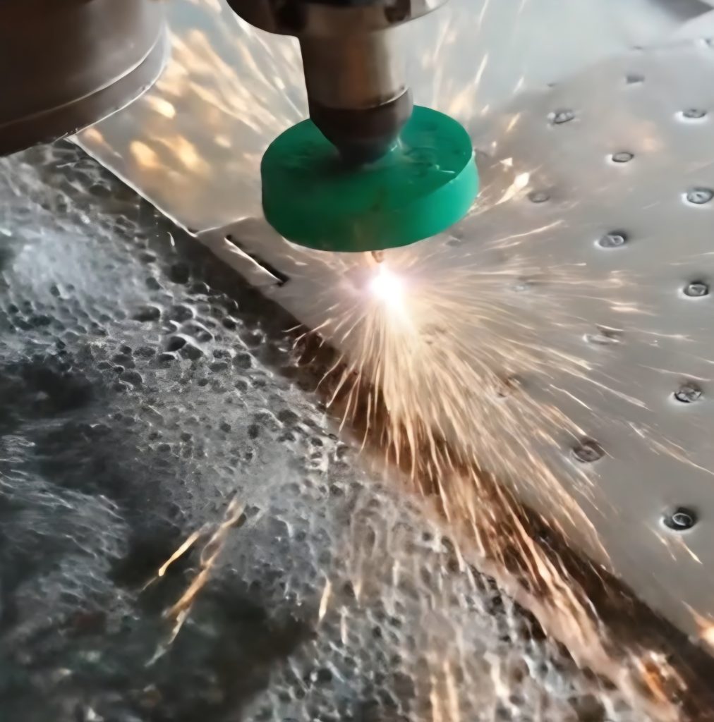 Waterjet sečenje – Sečenje vodom