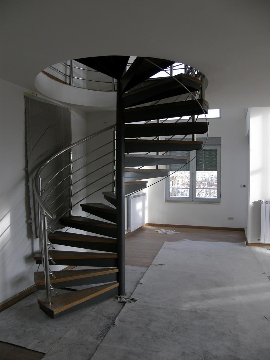 spiralna stepeništa yuit beograd 01